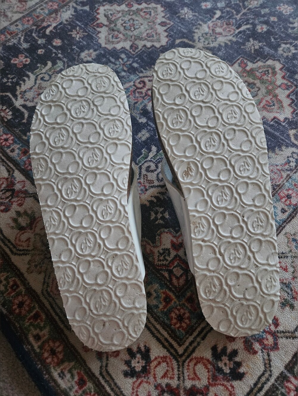Softmoc White Cork Sandals. 10 - Picture 6 of 6